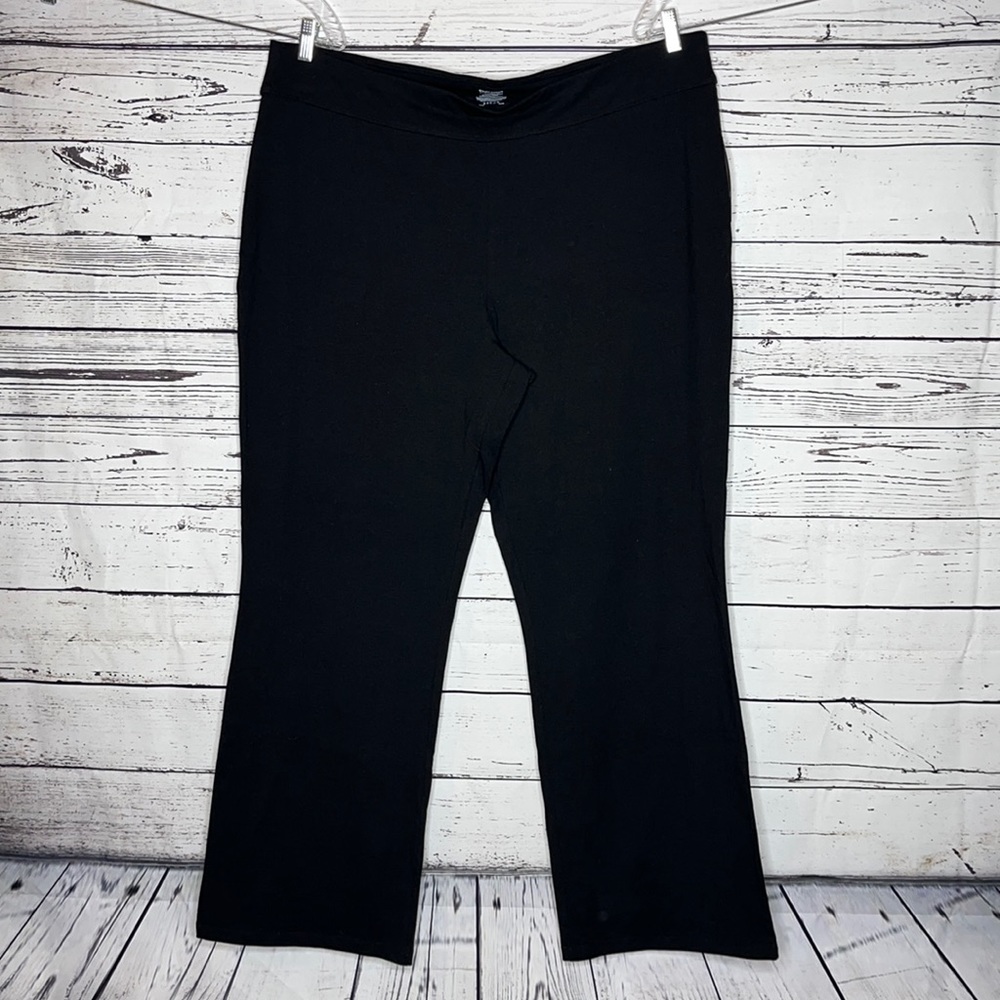Spalding Plus NWT Size 2X Black Athletic Performance Knit Bootcut Yoga Pants